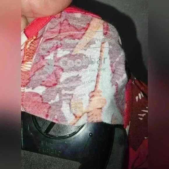 Coolibar woman's sz xs 3/4 length top - Picture 3 of 3